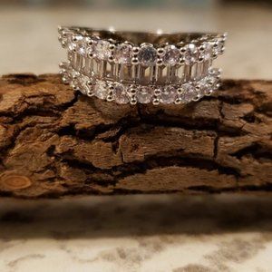 3 Row Emerald/Round Cut Cubic Zirconia Ring Sz 6